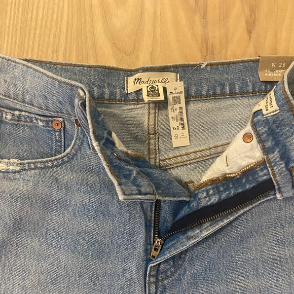New - 26 Madewell The Perfect Vintage Jean in Grandbay Wash: Destructed Edition - Picture 5 of 5